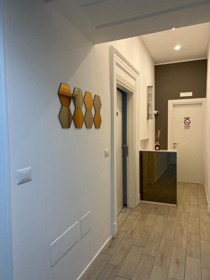 La Piazza Suite 那不勒斯 外观 照片