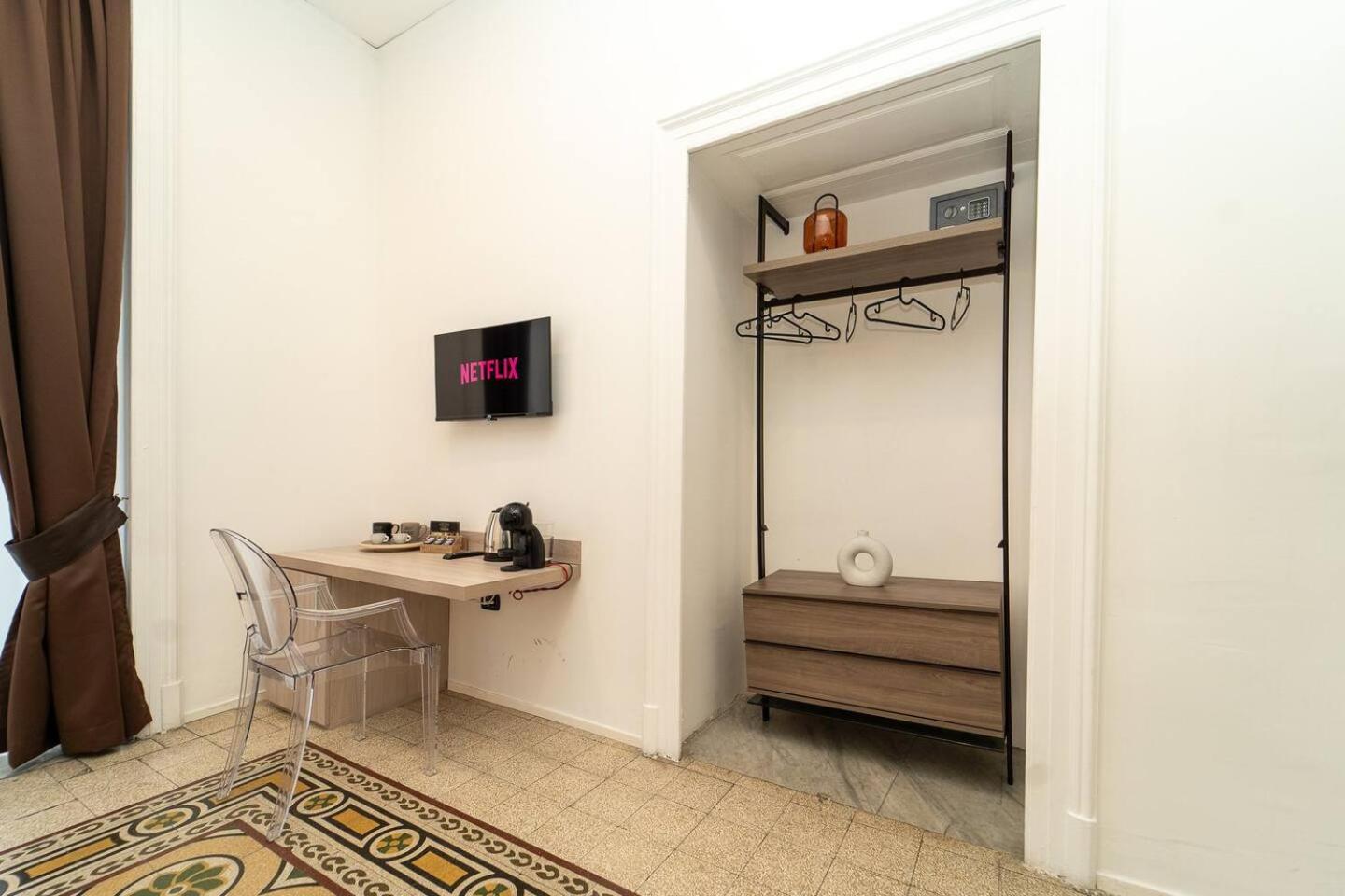 La Piazza Suite 那不勒斯 外观 照片