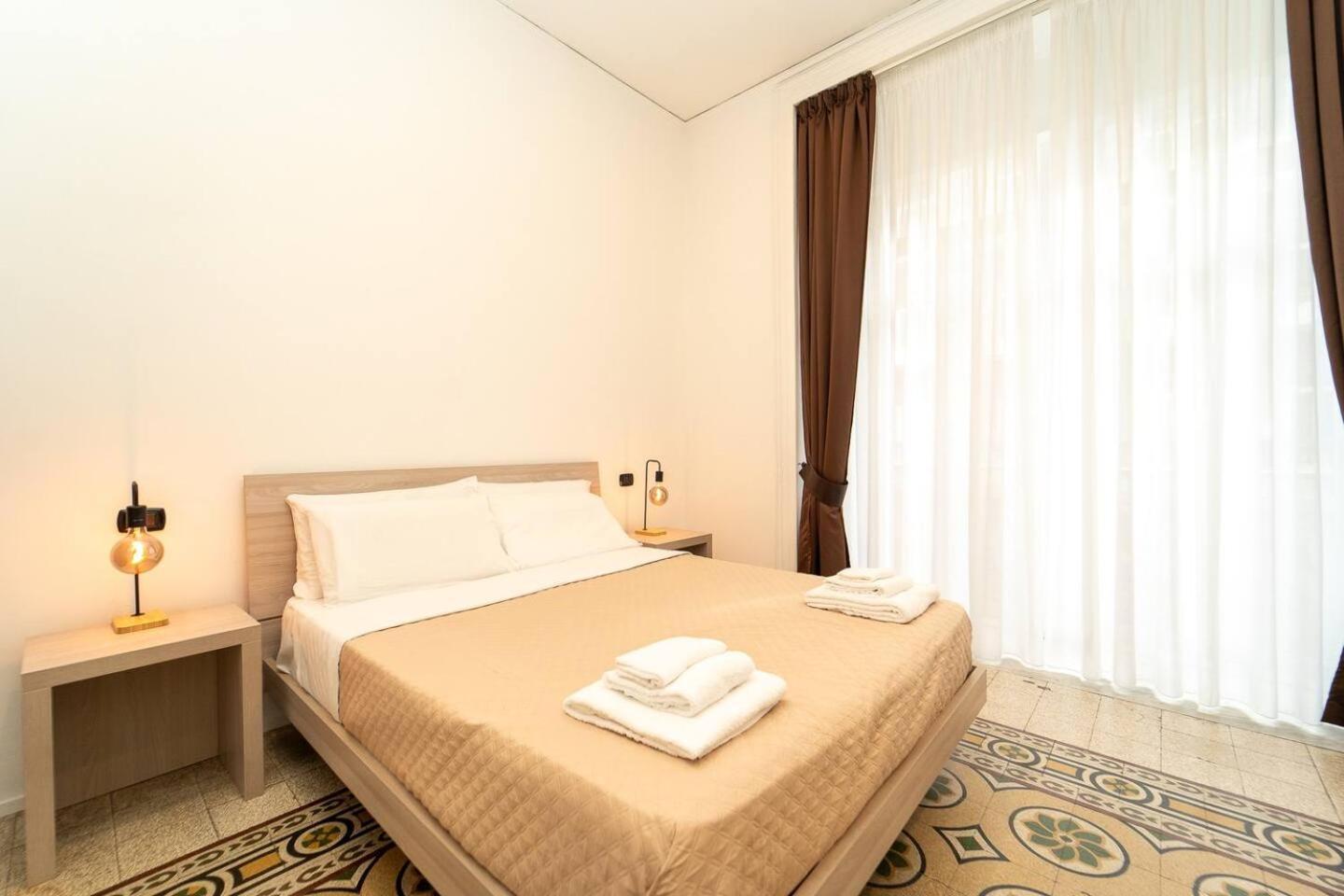 La Piazza Suite 那不勒斯 外观 照片