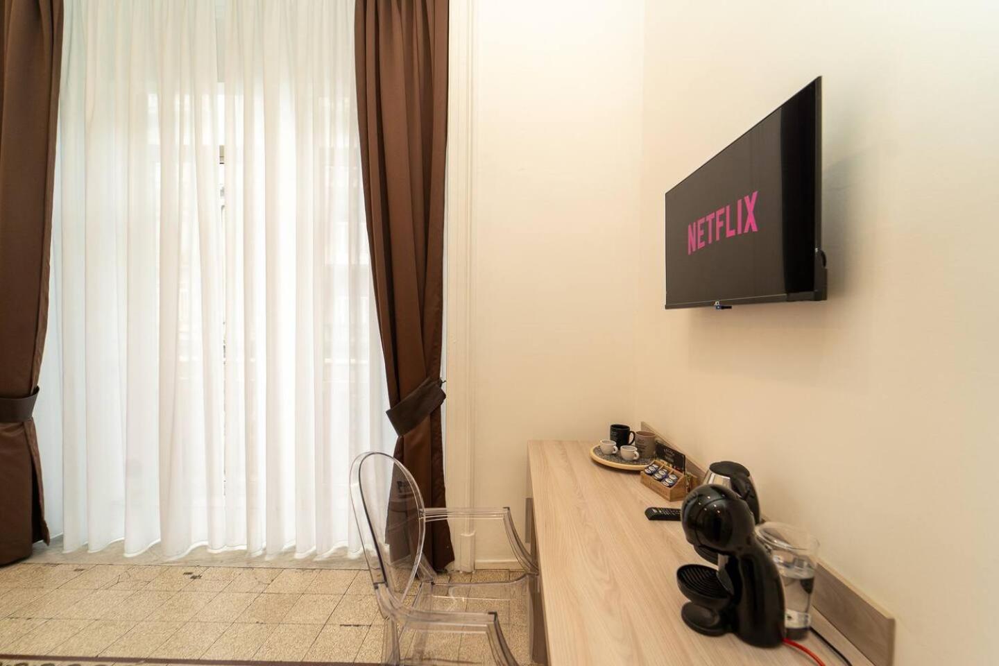 La Piazza Suite 那不勒斯 外观 照片